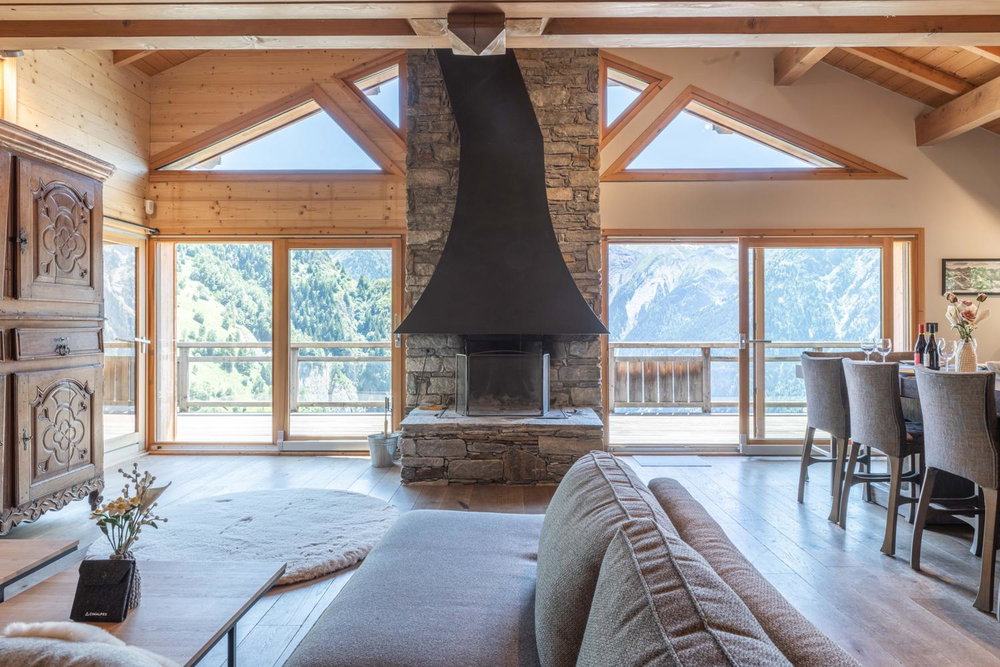 Rare 14-Room Luxury Chalet ? Breathtaking Mountain Views for sale in Les 2 Alpes 3691274059