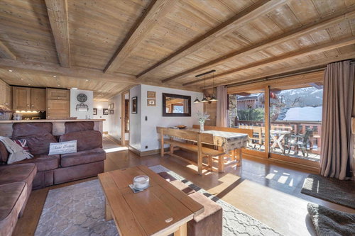 3-bedroom apartment – 90 metres from the slopes and chairlift for sale in Meribel 3714721325