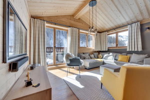 4-BEDROOM APARTMENT – NEAR THE CENTER AND THE SLOPES for sale in Val d\ 3849189336