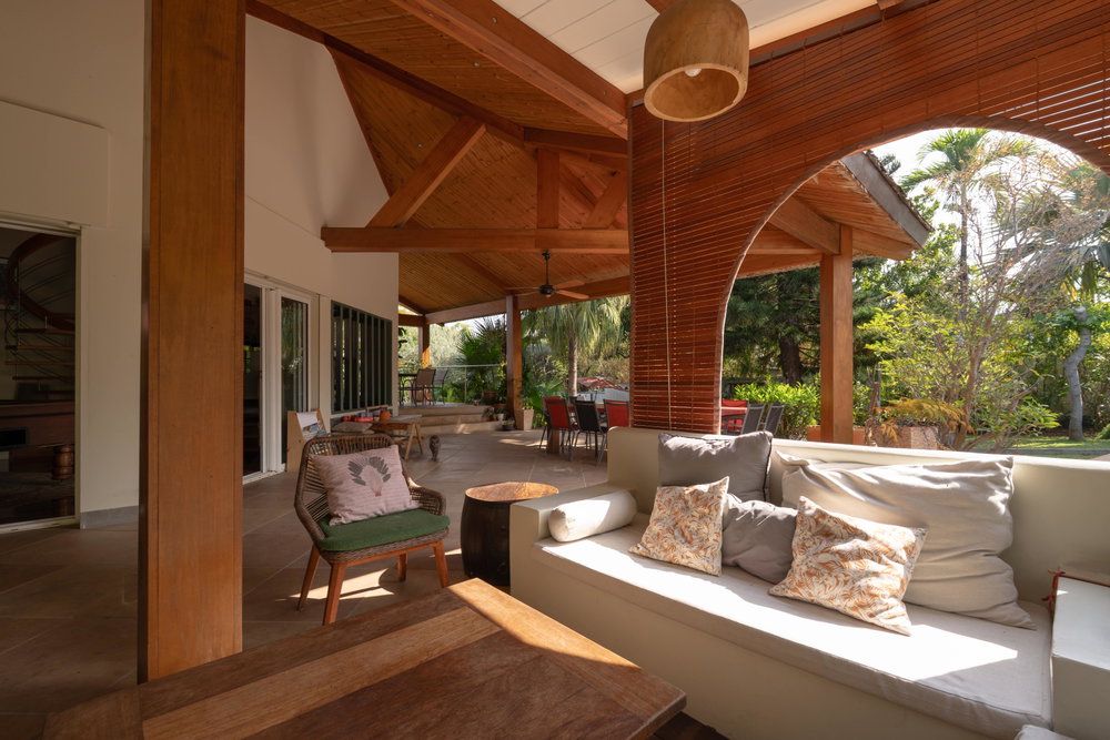 Architect-Designed Villa with Pool and Tropical Gardens – St-Gilles, Réunion 3930384854