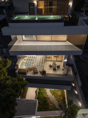 Maisonette of 17,887 m² for sale in Glyfada 3973035770