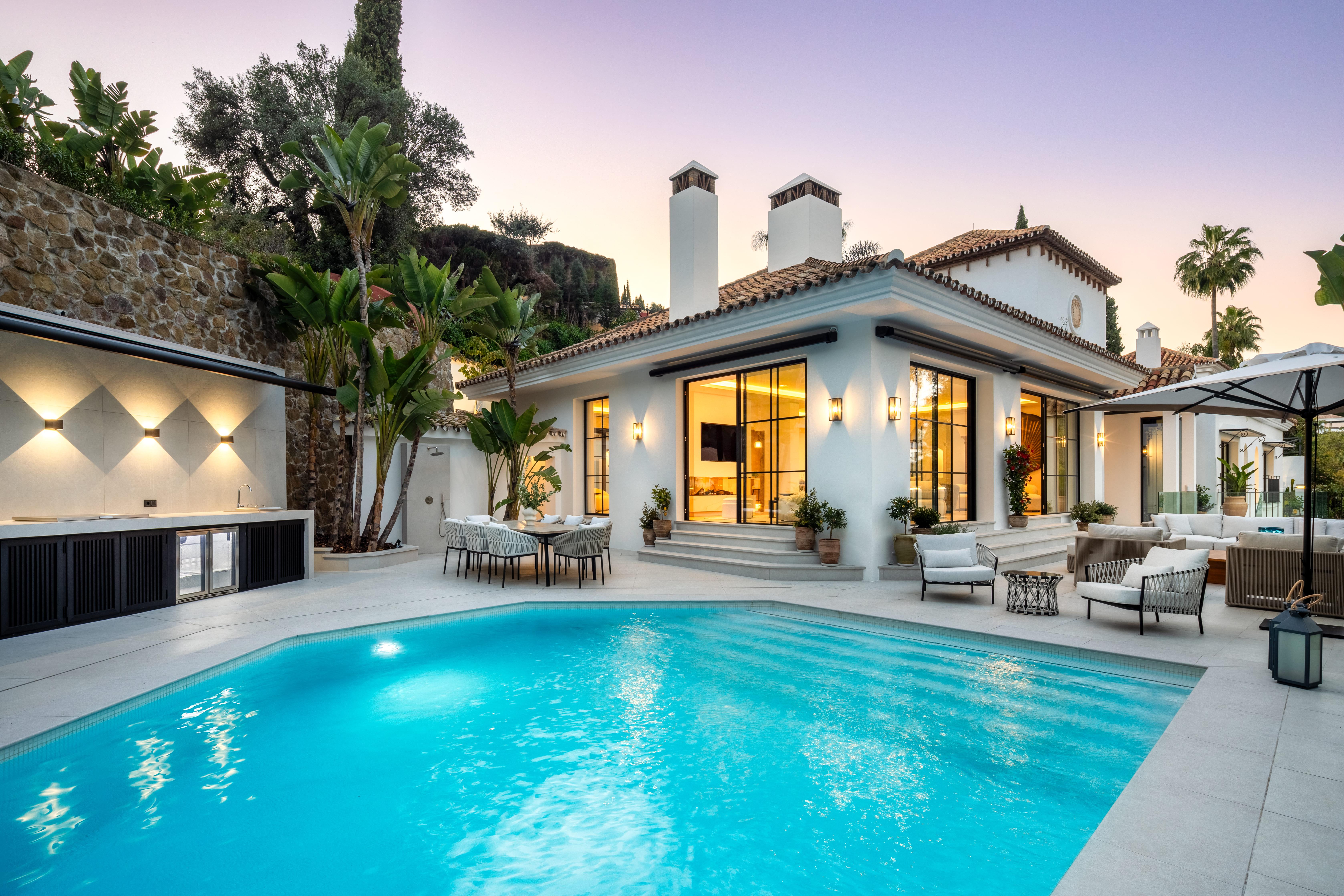 Luxury ash villa in La Quinta - panoramic golf and mountain views 3986514154