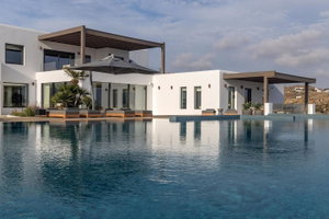 Luxury villa of 1,343 m² for sale in Mykonos – Platis Gialos 4028073614