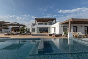 Luxury villa of 1,343 m² for sale in Mykonos – Platis Gialos 4028073614