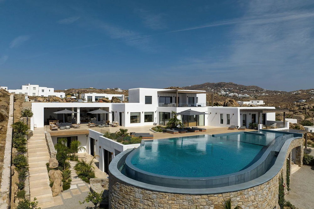 Luxury villa of 1,343 m² for sale in Mykonos – Platis Gialos 4028073614