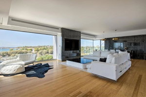 Penthouse of 265 m² for sale in Voula 4031595202