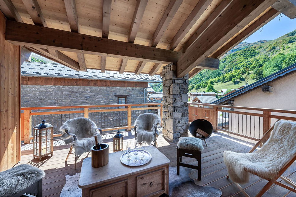 Beautiful duplex apartment in immediate proximity to the ski lifts for sale in Saint-Martin-de-Belleville 4047404148