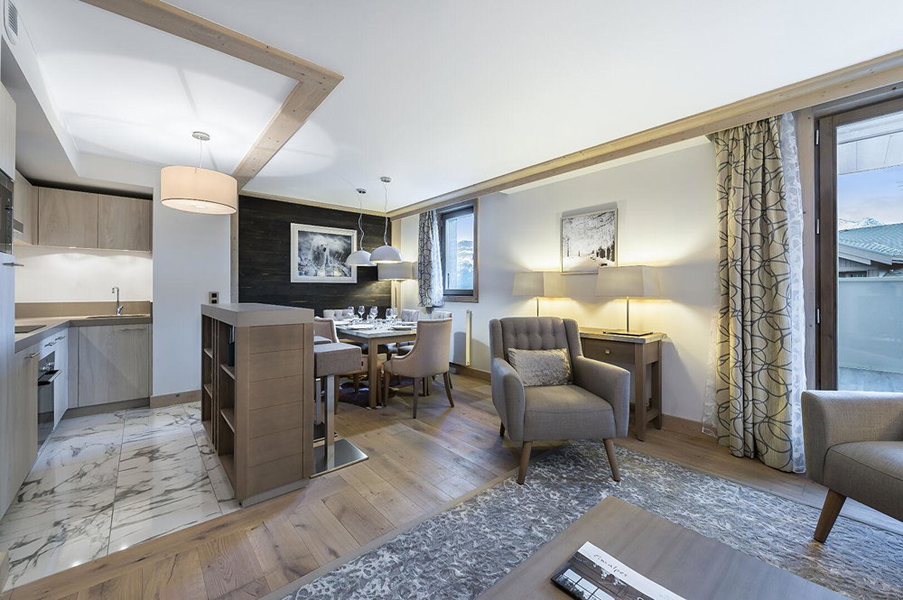 Ideally located two-bedroomed apartment for sale in Courchevel 4070057979