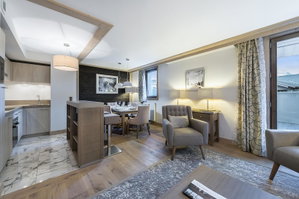 Ideally located two-bedroomed apartment for sale in Courchevel 4070057979
