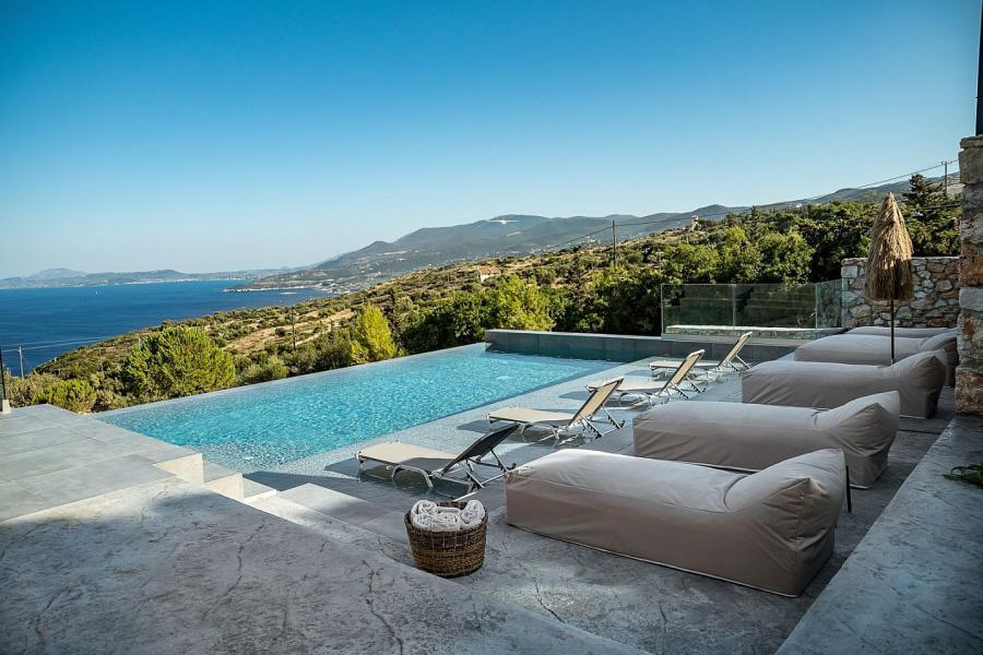 For sale: prestigious villa with sea view 4128953300