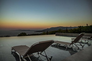 For sale: prestigious villa with sea view 4128953300