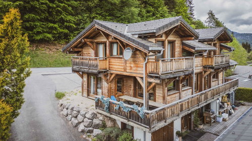 5-Bedroom Chalet – With Independent Apartment for sale in Morzine 4186947355