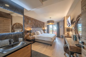 Exceptional Chalet 8 Rooms – Luxury, Spaciousness, and High-End Amenities for sale in Les 2 Alpes 502251575