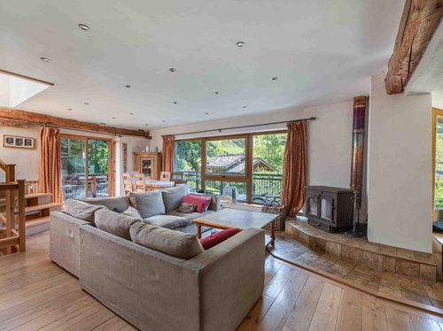 4-bedroom chalet with flat garden for sale in Meribel 553180097
