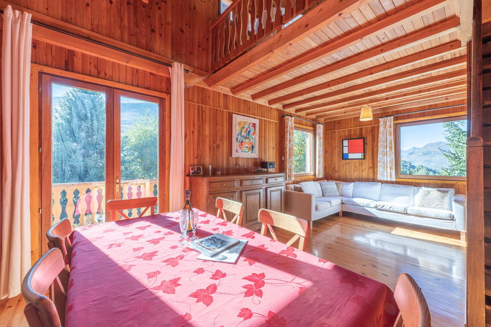 Charming Chalet on 1,028 m² of Buildable Land – 200m from piste for sale in Les 2 Alpes 587651898