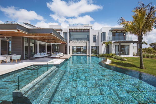 Discover this splendid luxury villa on the Anahita estate 604081451