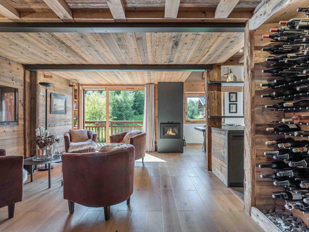 Charming 3-Bedroom Apartment – Fully Renovated – Rochebrune for sale in Megeve 727910010