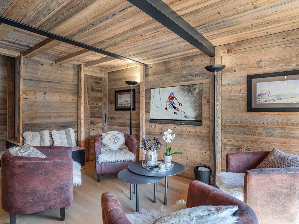 Charming 3-Bedroom Apartment – Fully Renovated – Rochebrune for sale in Megeve 727910010