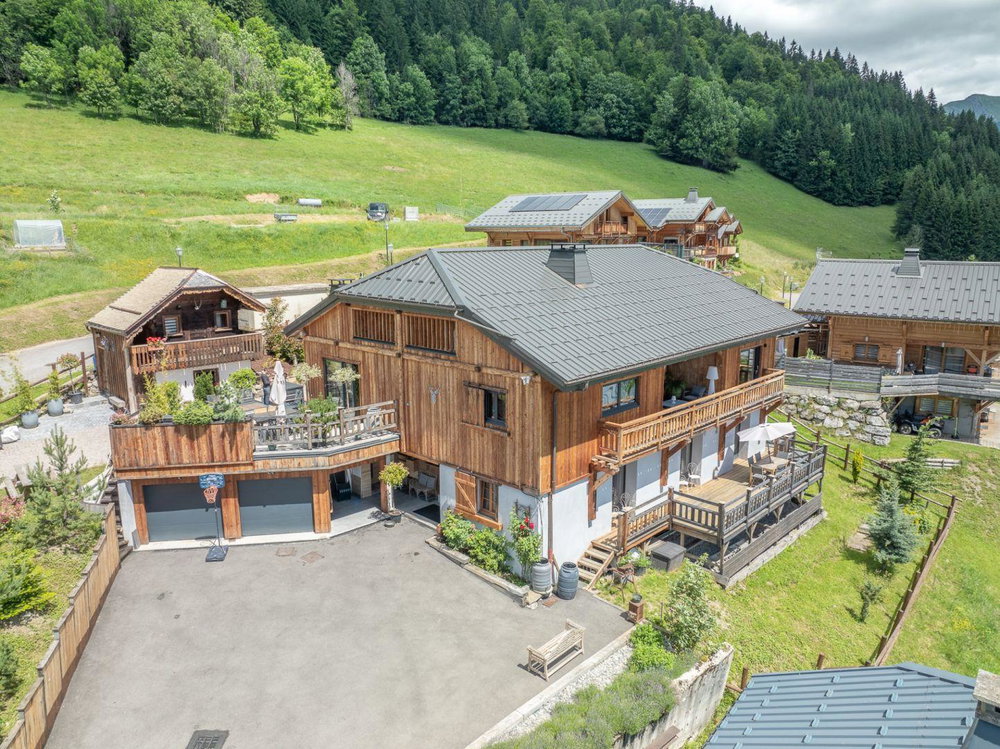 AUTHENTIC HIGH-END RENOVATED FARMHOUSE for sale in Morzine 732266478