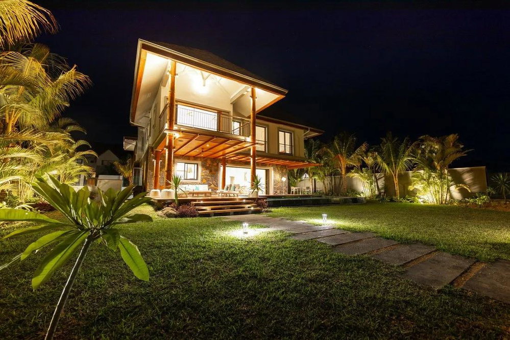 Luxury Villa with Private Mooring for Sale | La Balise Marina – Black River 743743970