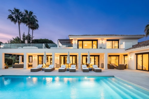 Auriga 36 : Contemporary luxury villa on the golf front in Nueva Andalucía, Marbella 760811962