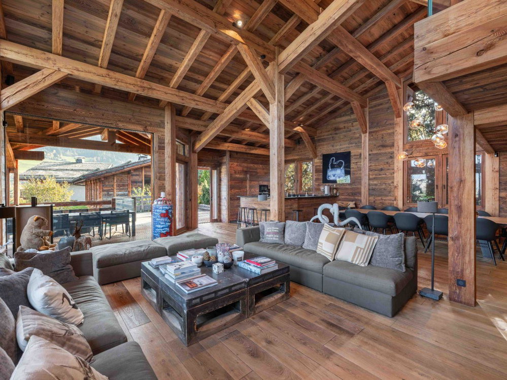Exceptional Chalet – Six Bedrooms – Panoramic Views for sale in Megeve 843338148