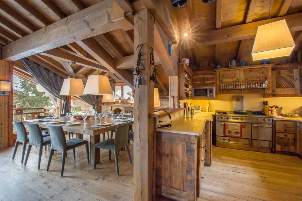 Luxury chalet – Close to the slopes for sale in Courchevel 928307609
