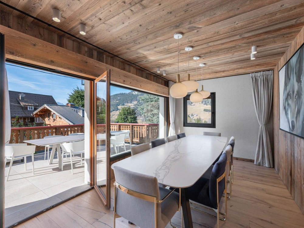 6 bedroom chalet – close to the skis slpoes for sale in Megeve 929748741