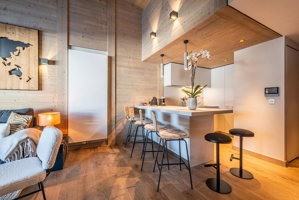 2-room Apartment – resort center for sale in Courchevel 997821150
