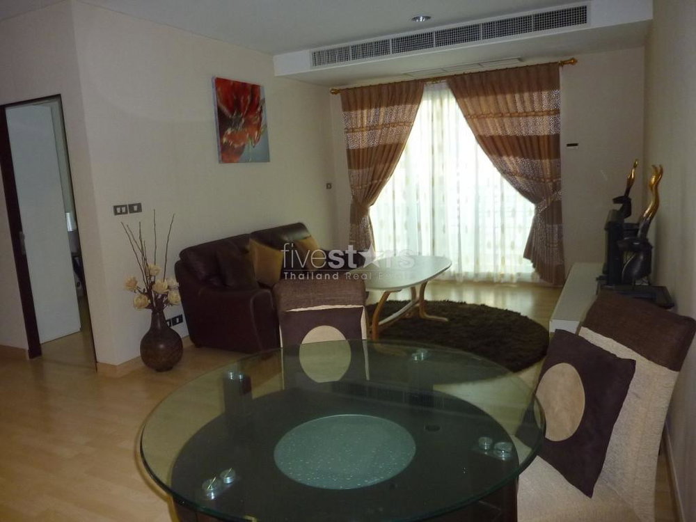 Highrise 2 bedroom condo available 1845986492