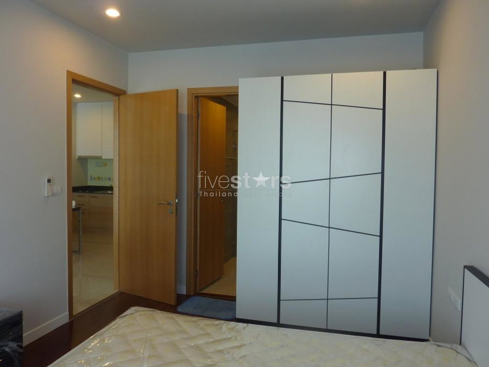 Highrise 1 bedroom condo in Sukhumvit Asok -Petchaburi area 3226477818