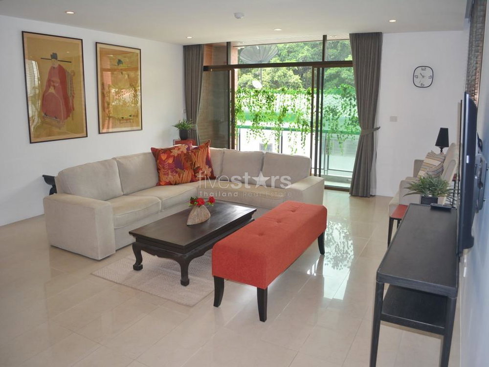 3-bedroom condo in a nice low rise residence close to BTS Ekamai 701440014