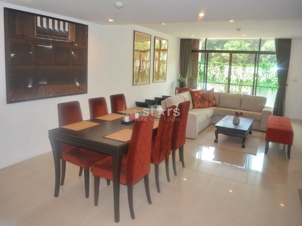 3-bedroom condo in a nice low rise residence close to BTS Ekamai 701440014