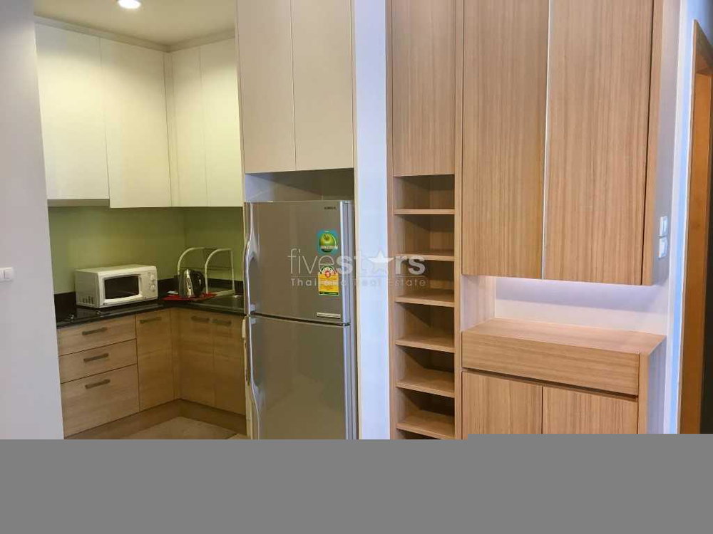 1-bedroom high floor unit in Nana/Petchaburi 3953987138