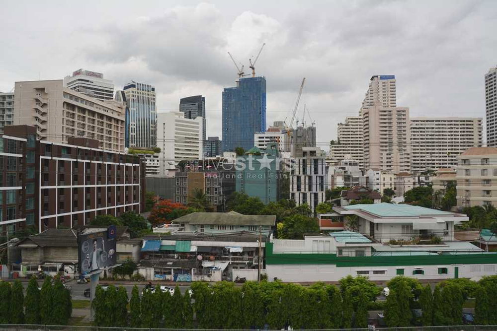 2-bedroom condo close to BTS Ploenchit & expressway 1972974602