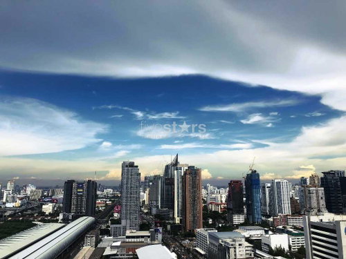 High floor modern 1 bedroom condo on Petchaburi 636664823