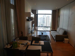 High floor modern 1 bedroom condo on Petchaburi 636664823