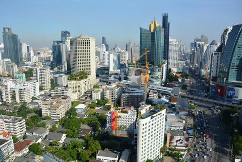 3-bedroom high floor condo close to BTS Asoke 406135453