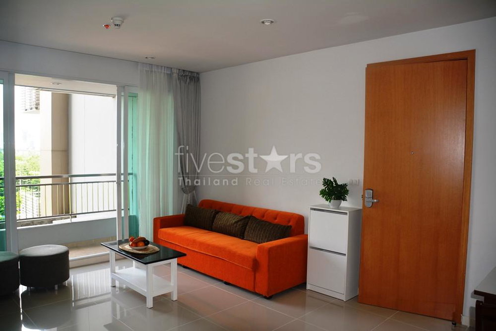Spacious 1-bedroom condo in Petchaburi-Nana area 2538167597