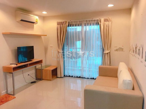 1 bedroom condo for sale close to BTS Ekamai 967900339