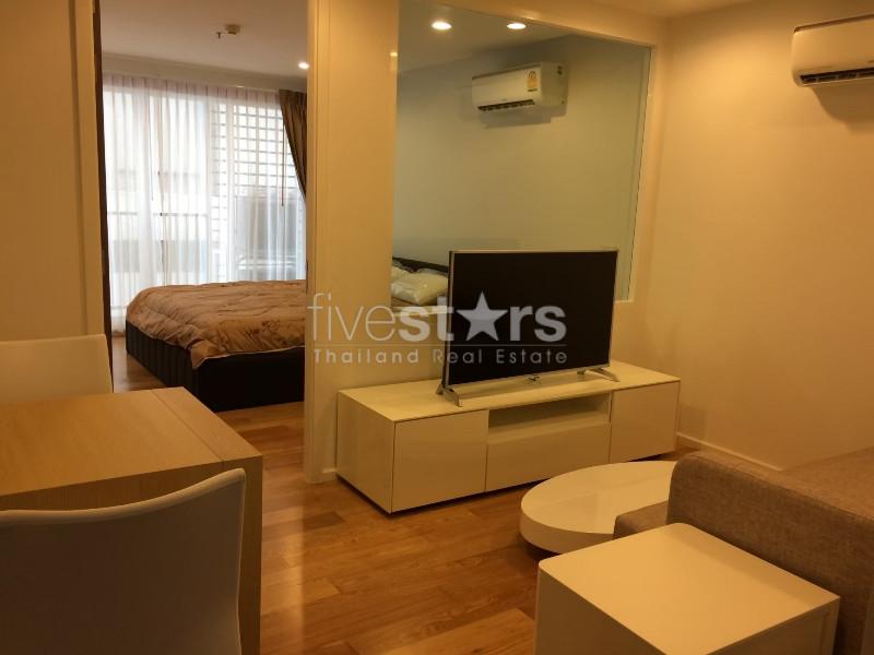 1 bedroom condominium for sale close to BTS and MRT 1235068321