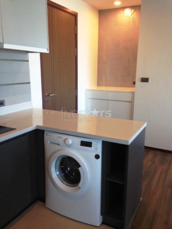 2 bedrooms condo for sale close to BTS Phrakahong 620979034