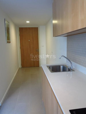 Duplex 1 bedroom loft style condo for sale near BTS Ploenchit 1342245951