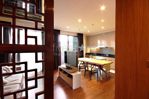 Duplex 2 bedrooms condo for sale close to BTS Thonglor 1108246154