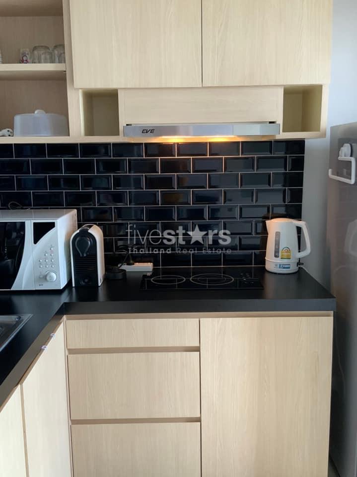 1 bedroom condo for sale in Phromphong 210600570