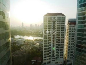 Modern & spacious 2-bedroom condo in Sukhumvit-Asoke 2909373762