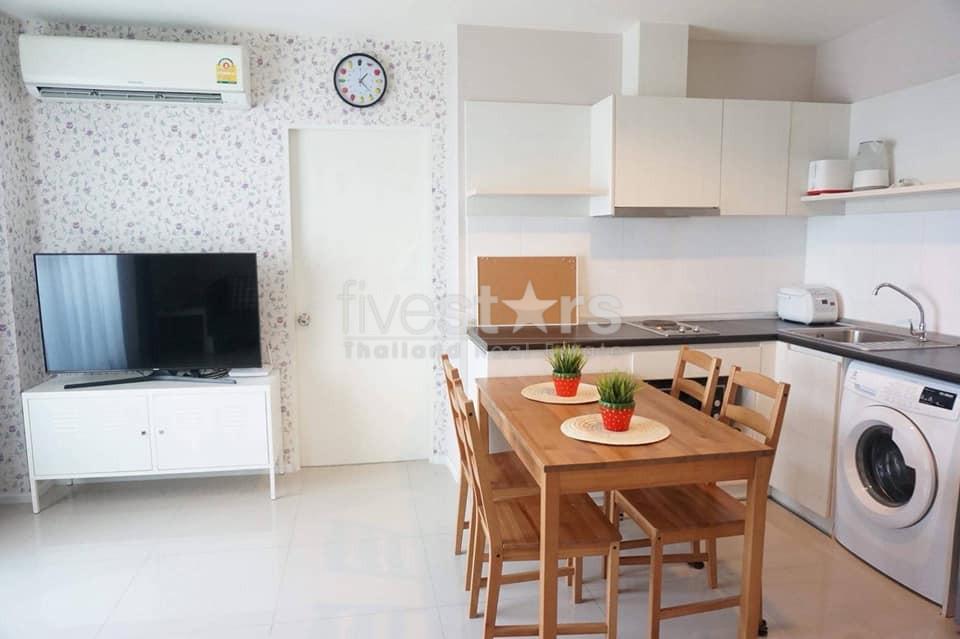 2 bedrooms condominium close to Phra Kanong BTS station