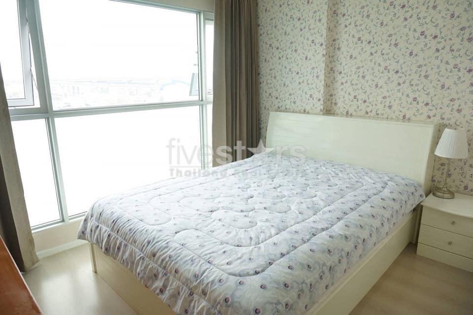 2 bedrooms condominium close to Phra Kanong BTS station 3522794110