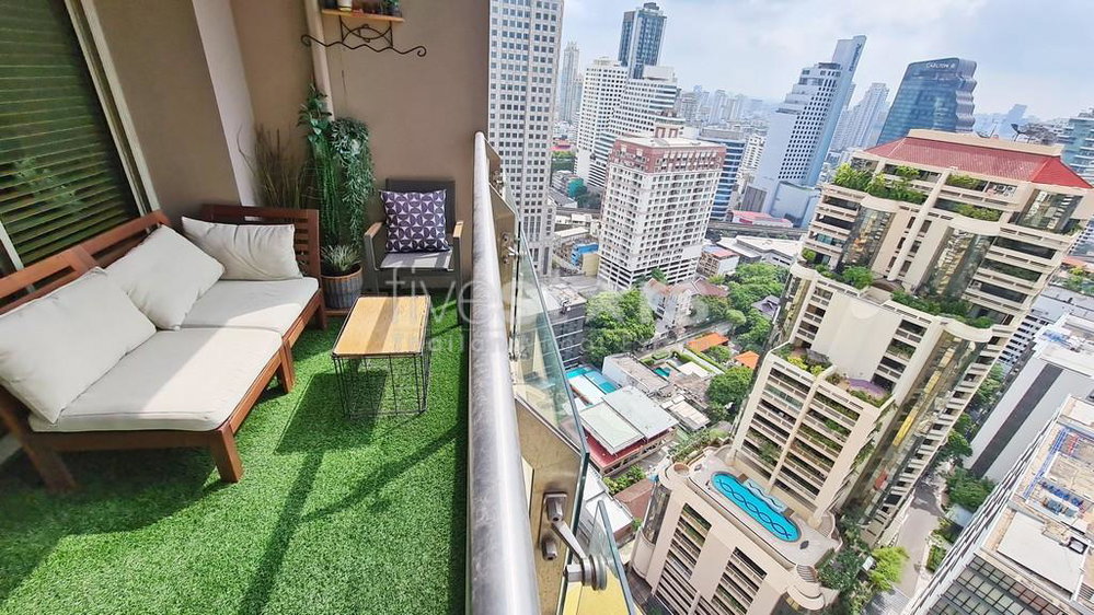 2-bedroom high floor condo for sale 400m from BTS Asoke 3956951854