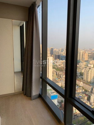 Brand new 1 bedrooms condo for sale in Silom 3610113677